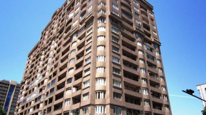 4 otaqlı Mənzil 180 m² 28 May m. Kirayə verilir