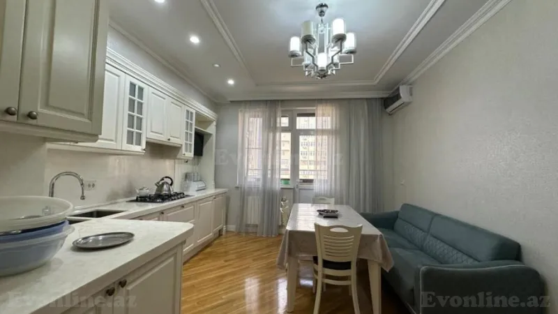 Kirayə verilir 4 otaqlı Mənzil Yeni tikili 180 m² 28 May m. - şəkil 8