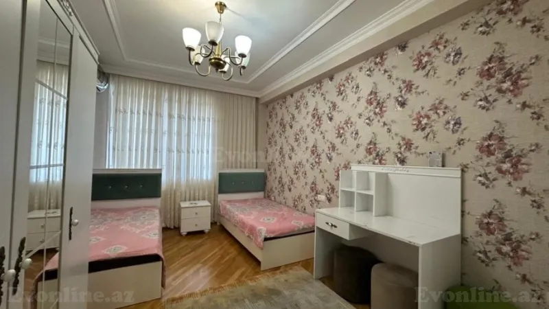 Kirayə verilir 4 otaqlı Mənzil Yeni tikili 180 m² 28 May m. - şəkil 11