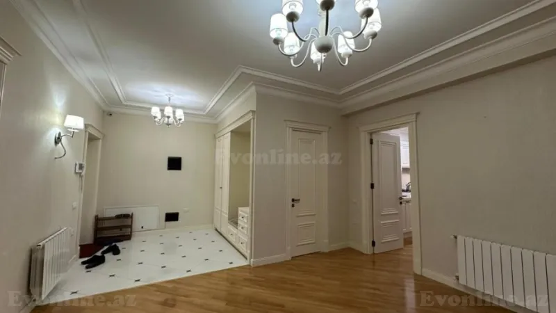Kirayə verilir 4 otaqlı Mənzil Yeni tikili 180 m² 28 May m. - şəkil 15