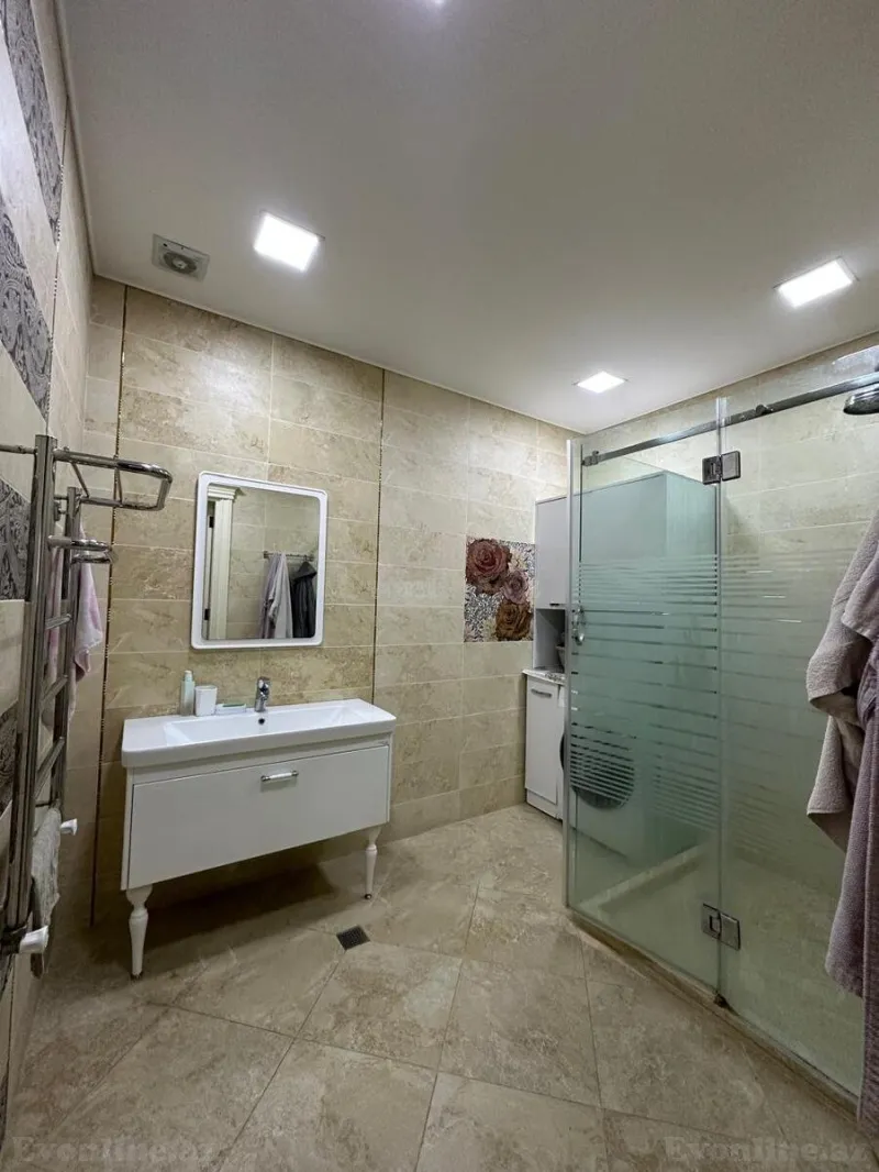 Kirayə verilir 4 otaqlı Mənzil Yeni tikili 180 m² 28 May m. - şəkil 18