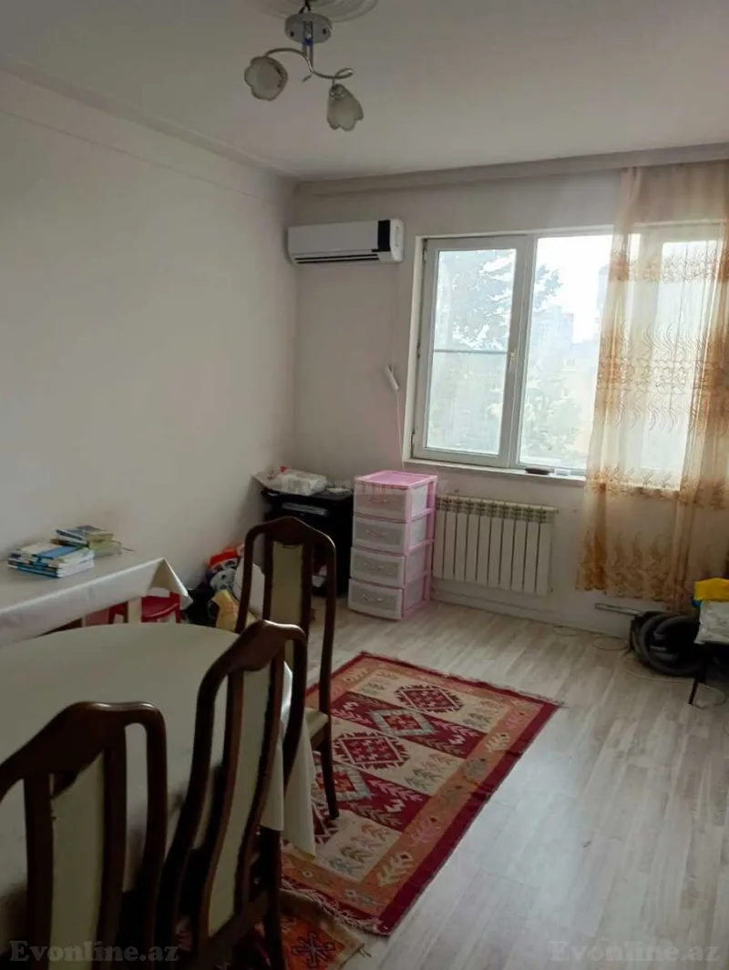 Satılır 2 otaqlı Mənzil Köhnə tikili 45 m² 4-cü mikrorayon - şəkil 2