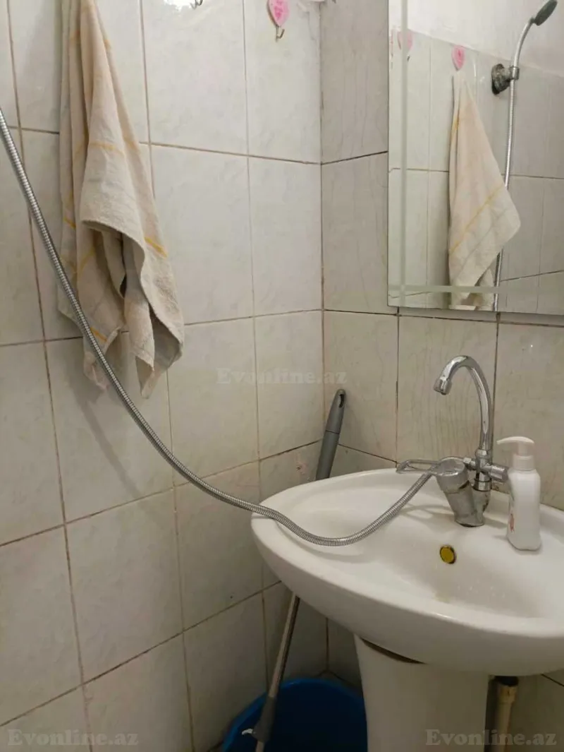 Satılır 2 otaqlı Mənzil Köhnə tikili 45 m² 4-cü mikrorayon - şəkil 6