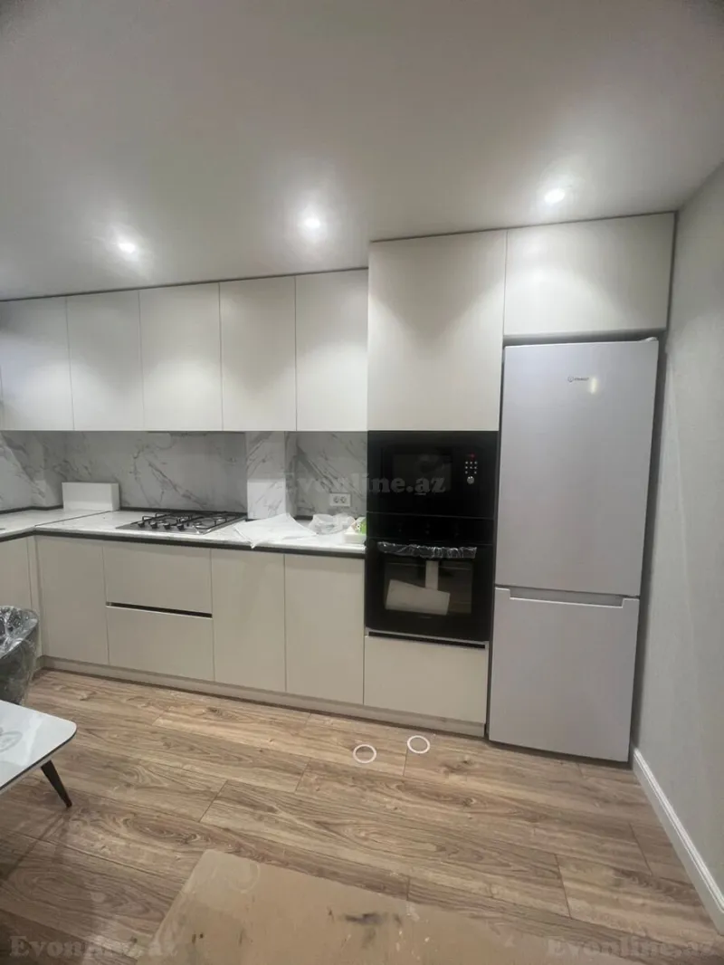 Kirayə verilir 3 otaqlı Mənzil Yeni tikili 90 m² Gənclik m. - şəkil 4