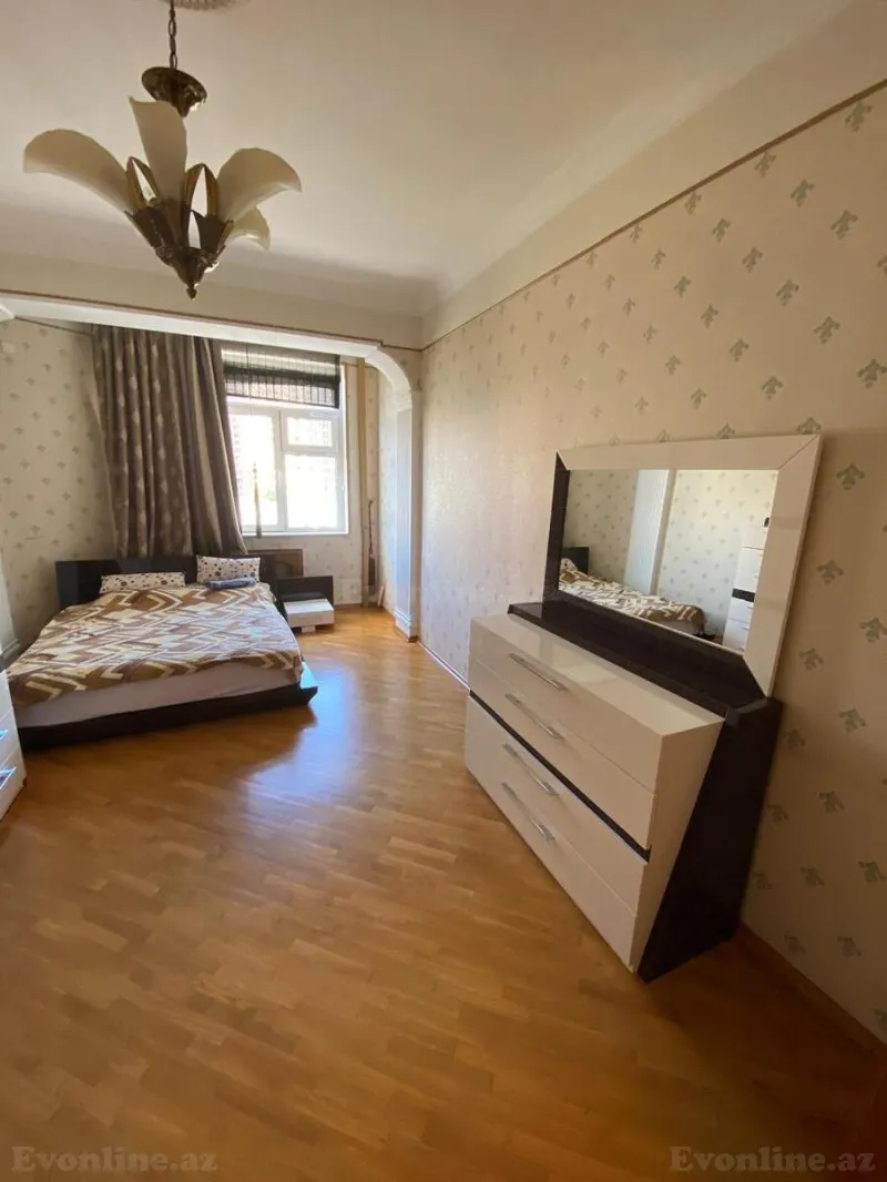 Satılır 3 otaqlı Mənzil Yeni tikili 125 m² İnşaatçılar m. - şəkil 7