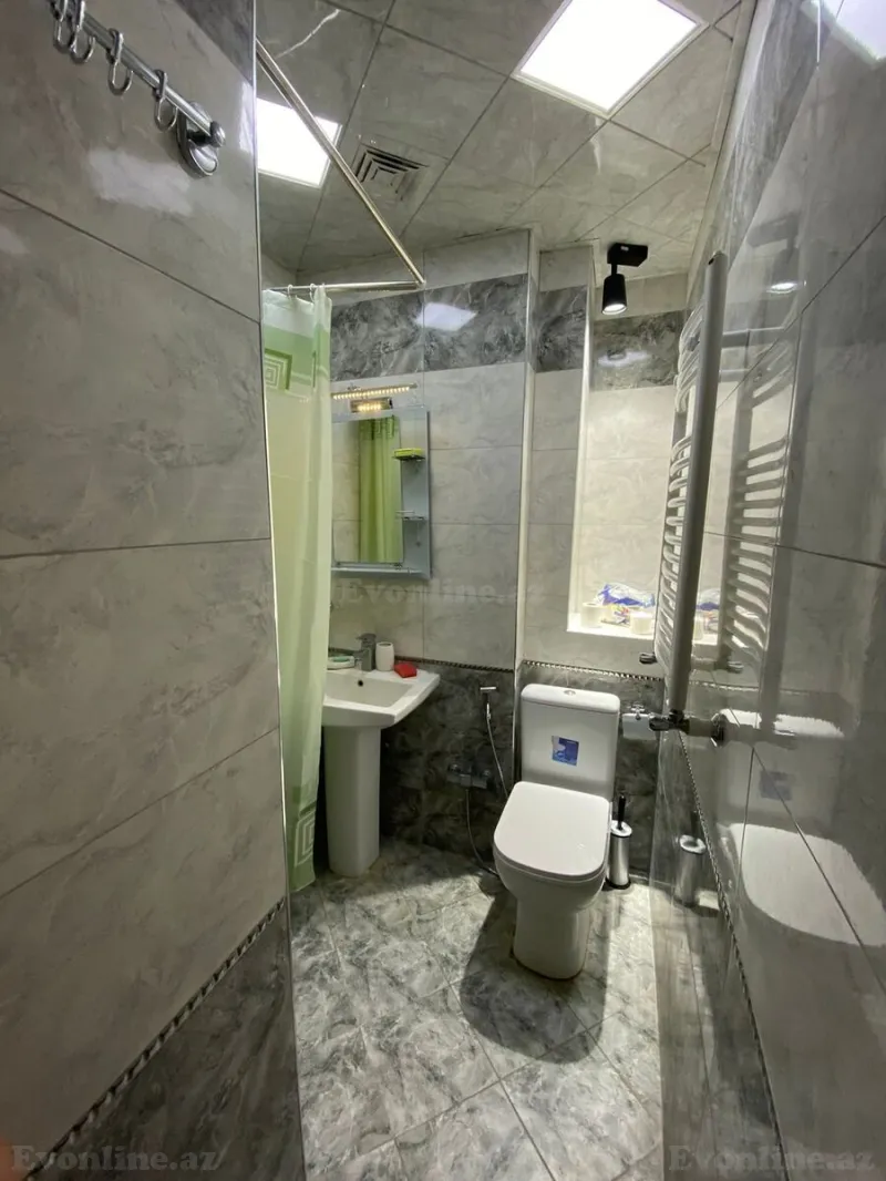 Kirayə verilir 2 otaqlı Mənzil Yeni tikili 60 m² İnşaatçılar m. - şəkil 20