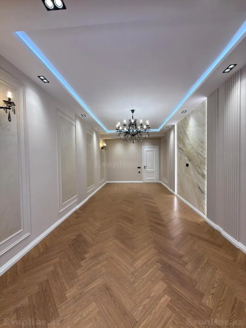 Satılır 4 otaqlı Mənzil Yeni tikili 137 m² 8 Noyabr m. - şəkil 2