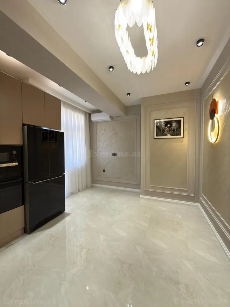 Satılır 4 otaqlı Mənzil Yeni tikili 137 m² 8 Noyabr m. - şəkil 3