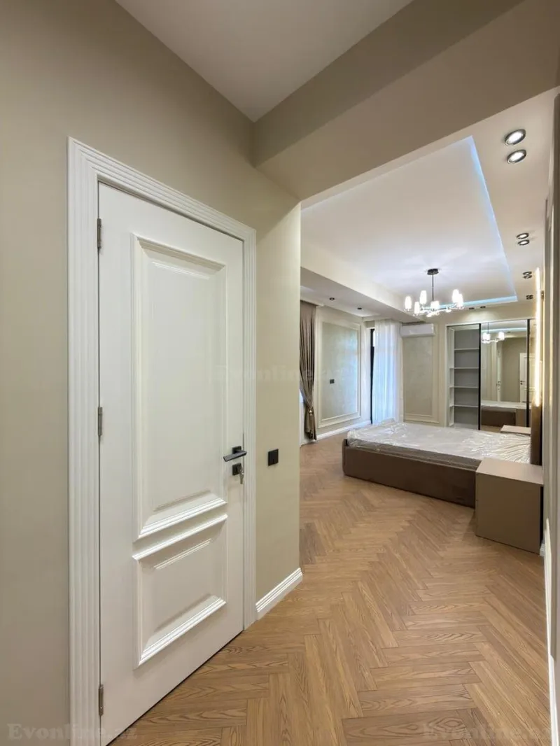 Satılır 4 otaqlı Mənzil Yeni tikili 137 m² 8 Noyabr m. - şəkil 5