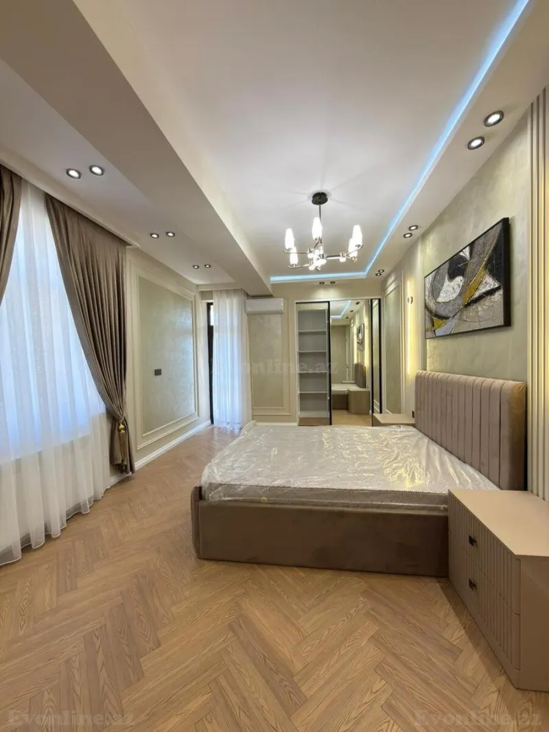 Satılır 4 otaqlı Mənzil Yeni tikili 137 m² 8 Noyabr m. - şəkil 6