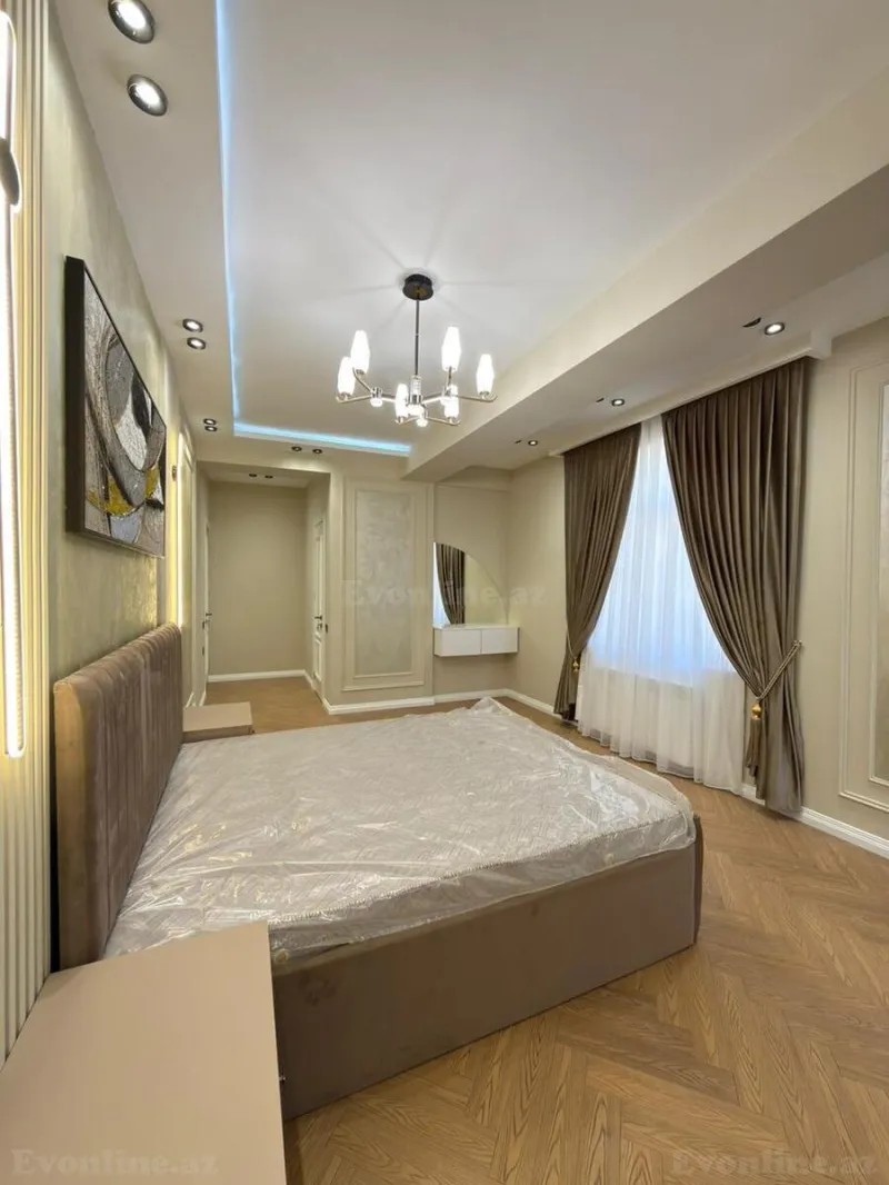 Satılır 4 otaqlı Mənzil Yeni tikili 137 m² 8 Noyabr m. - şəkil 8