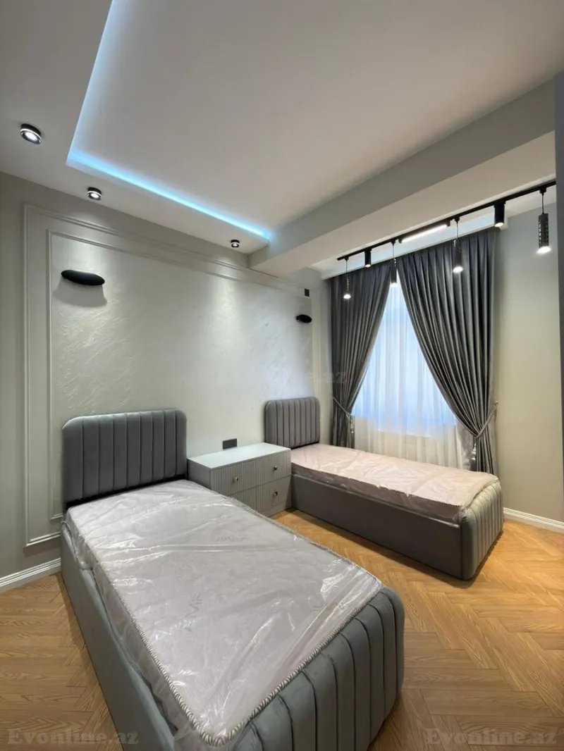 Satılır 4 otaqlı Mənzil Yeni tikili 137 m² 8 Noyabr m. - şəkil 11