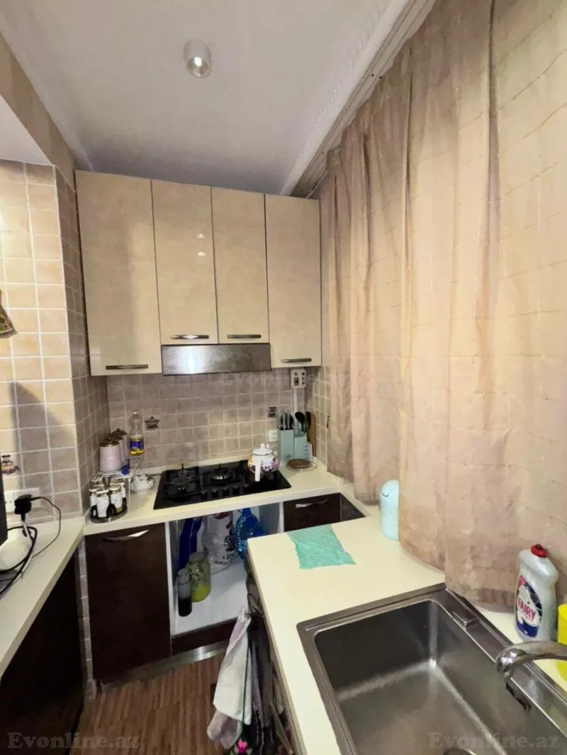 Satılır 4 otaqlı Mənzil Köhnə tikili 105 m² İçərişəhər m. - şəkil 4