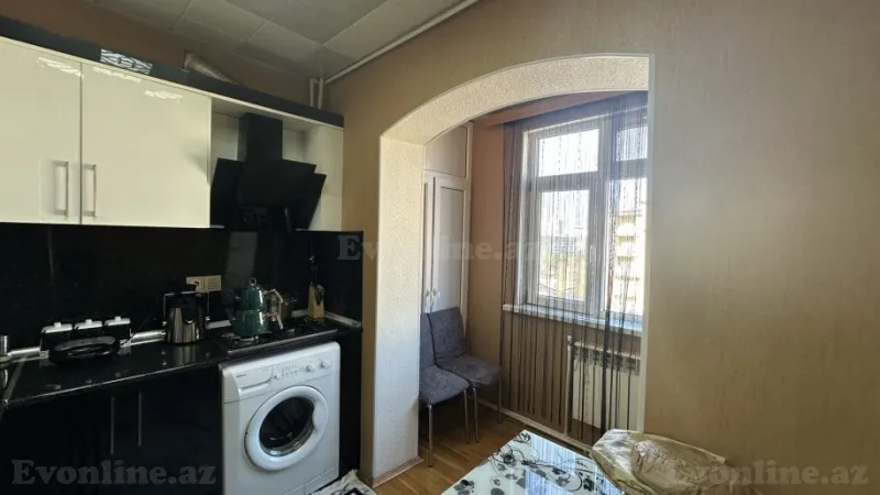 Satılır 2 otaqlı Mənzil Köhnə tikili 65 m² Xalqlar Dostluğu m. - şəkil 9