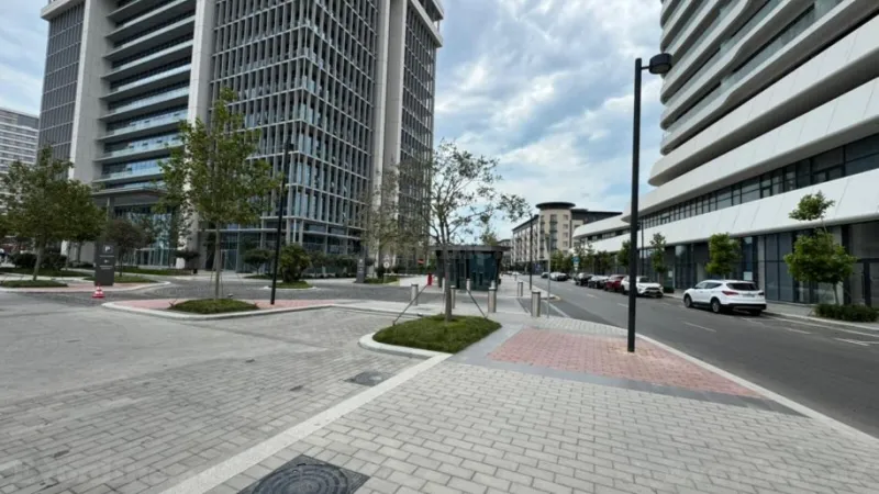 4 otaqlı Mənzil 195 m² Xətai r. Satılır