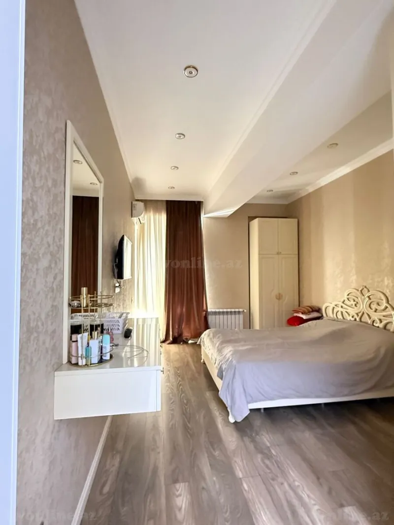 Satılır 4 otaqlı Mənzil Yeni tikili 160 m² 28 May m. - şəkil 7