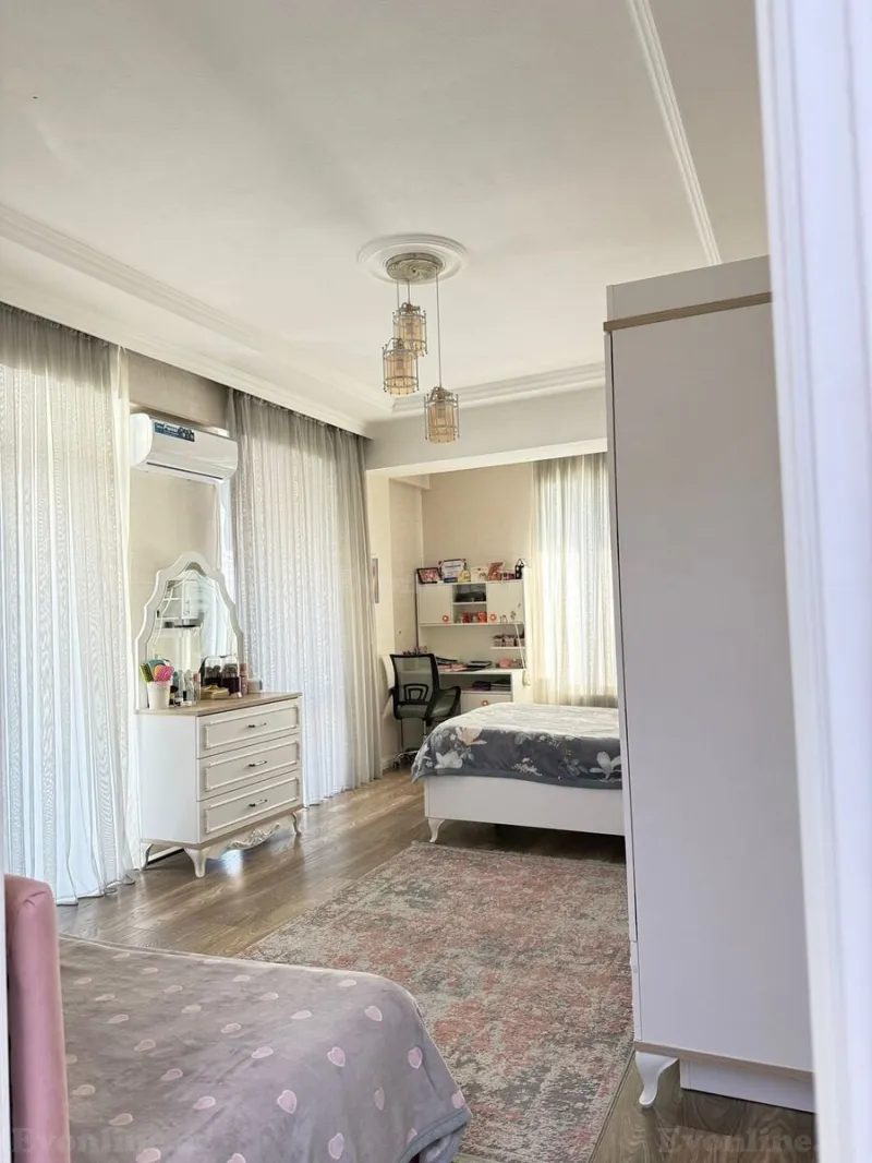 Satılır 4 otaqlı Mənzil Yeni tikili 160 m² 28 May m. - şəkil 10