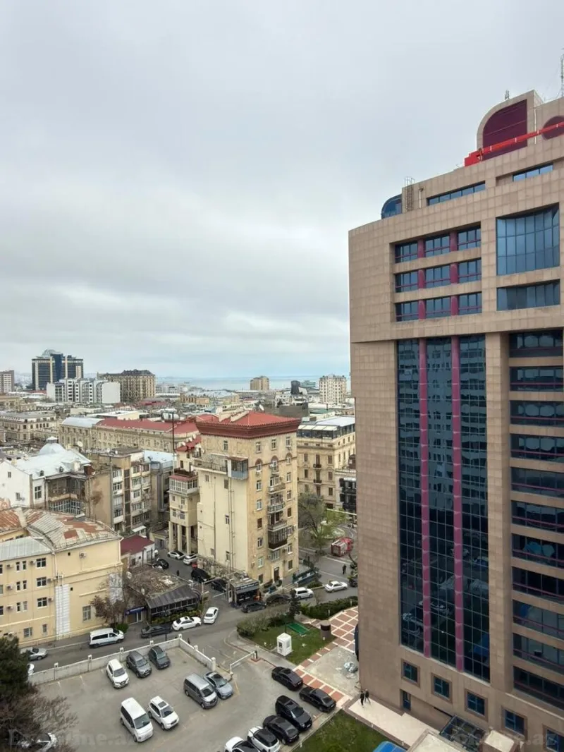 4 otaqlı Mənzil 250 m² Sahil m. Satılır