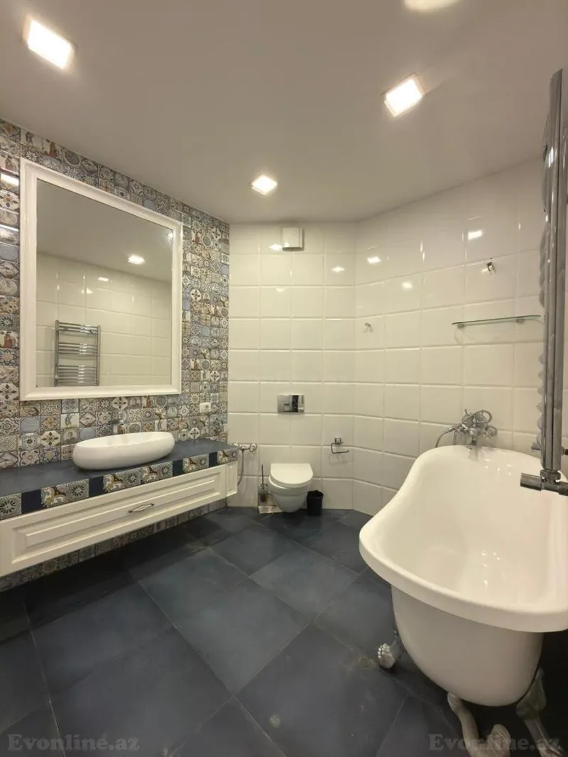 Satılır 4 otaqlı Mənzil Yeni tikili 250 m² Sahil m. - şəkil 24