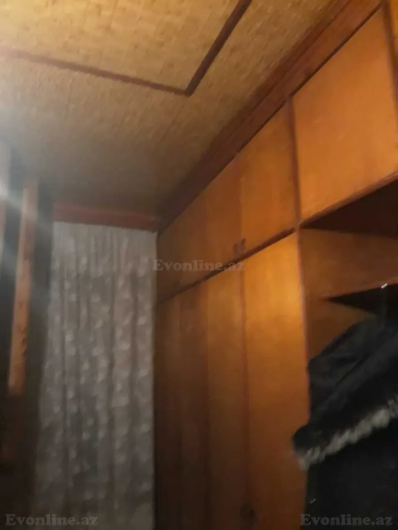 Satılır 3 otaqlı Mənzil Köhnə tikili 120 m² Nizami m. - şəkil 2