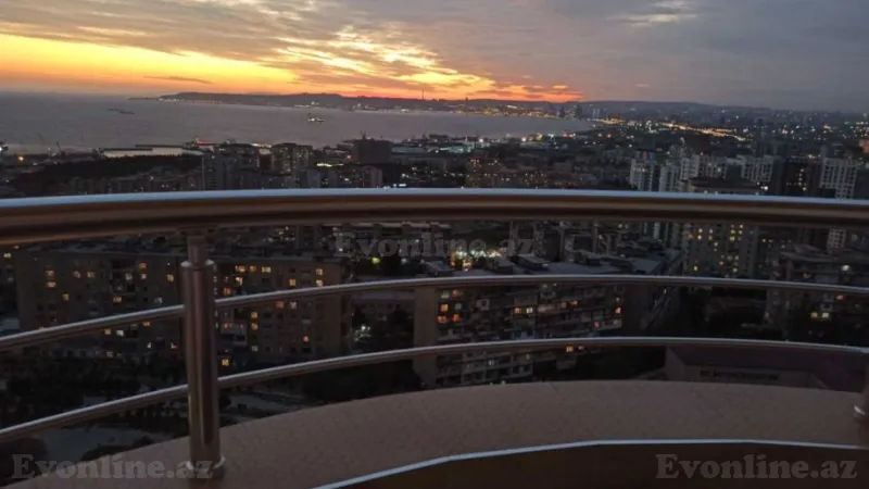 Satılır 3 otaqlı Mənzil Yeni tikili 128 m² Həzi Aslanov