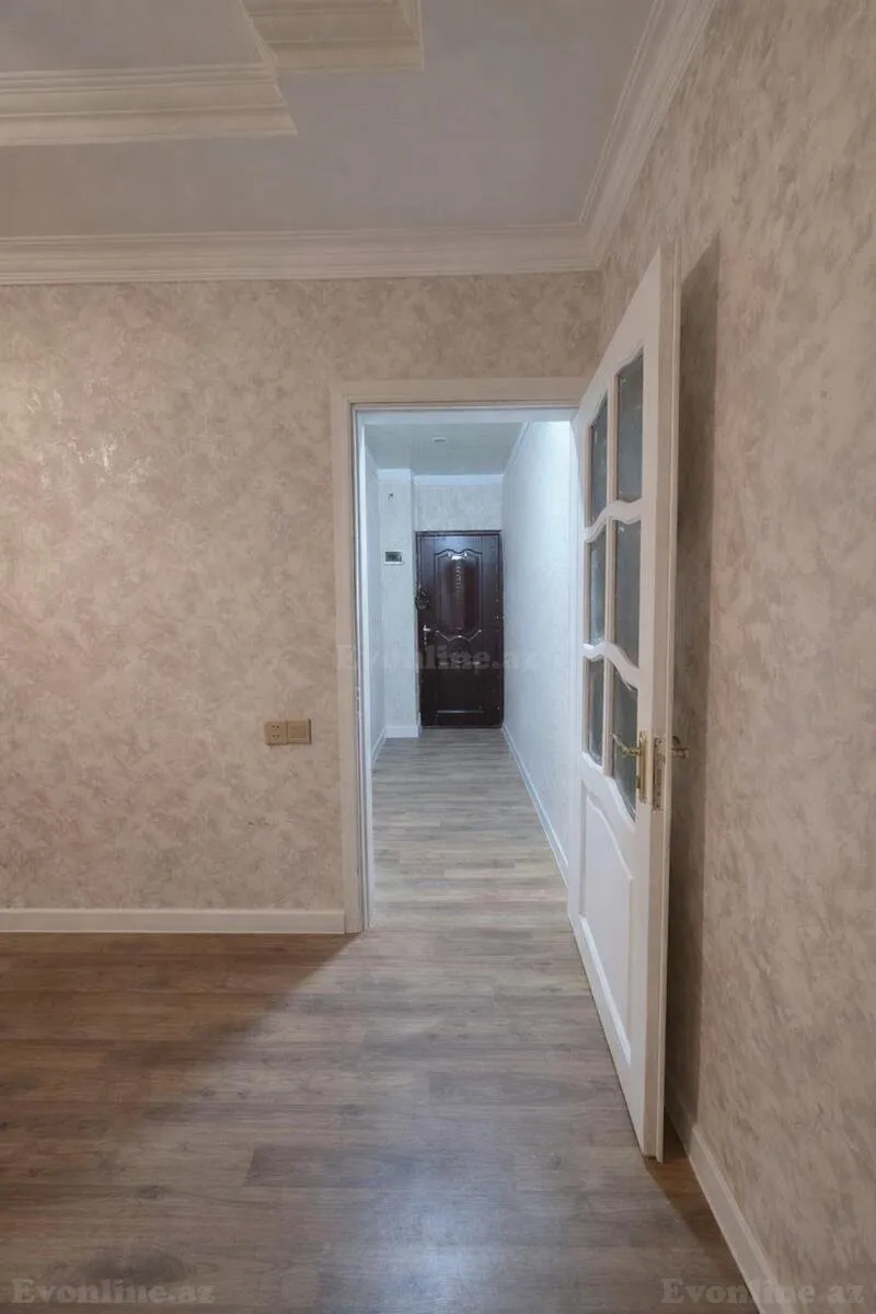 Satılır 2 otaqlı Mənzil Köhnə tikili 60 m² Suraxanı r. - şəkil 4