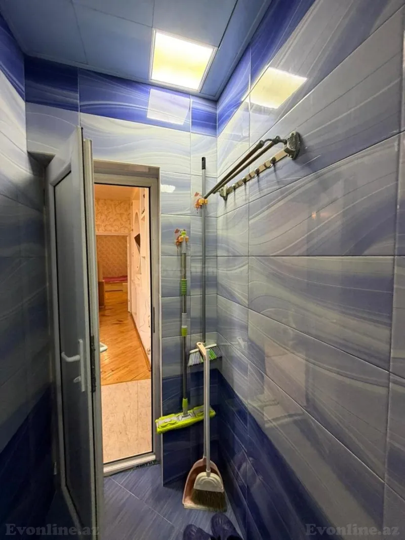 Kirayə verilir 2 otaqlı Mənzil Köhnə tikili 50 m² 28 May m. - şəkil 8