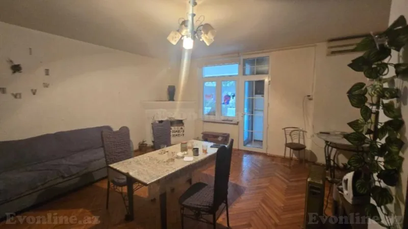 Satılır 2 otaqlı Mənzil Köhnə tikili 60 m² 28 May m. - şəkil 2