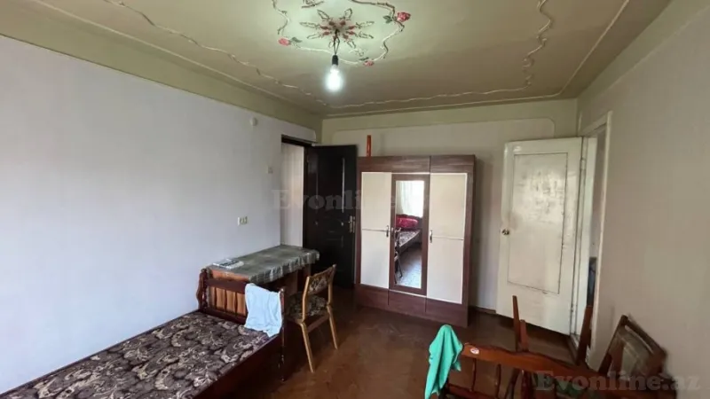 Satılır 4 otaqlı Mənzil Köhnə tikili 90 m² Neftçilər m. - şəkil 12