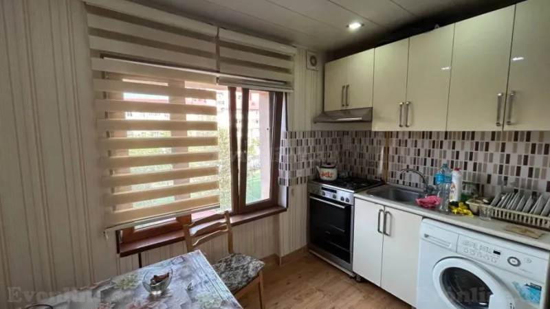 Satılır 4 otaqlı Mənzil Köhnə tikili 90 m² Neftçilər m. - şəkil 13