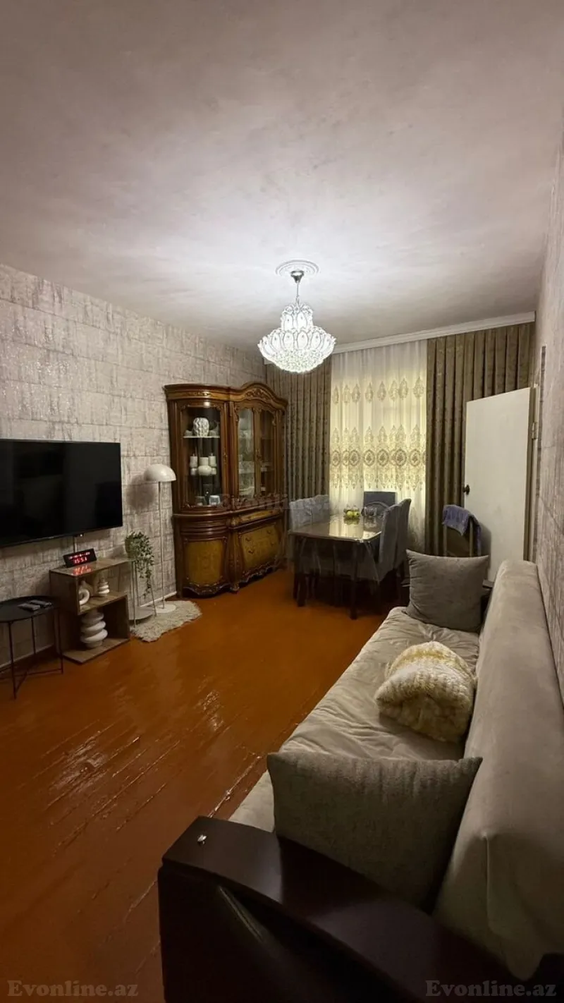 2 otaqlı Mənzil 50 m² 7-ci mikrorayon Satılır