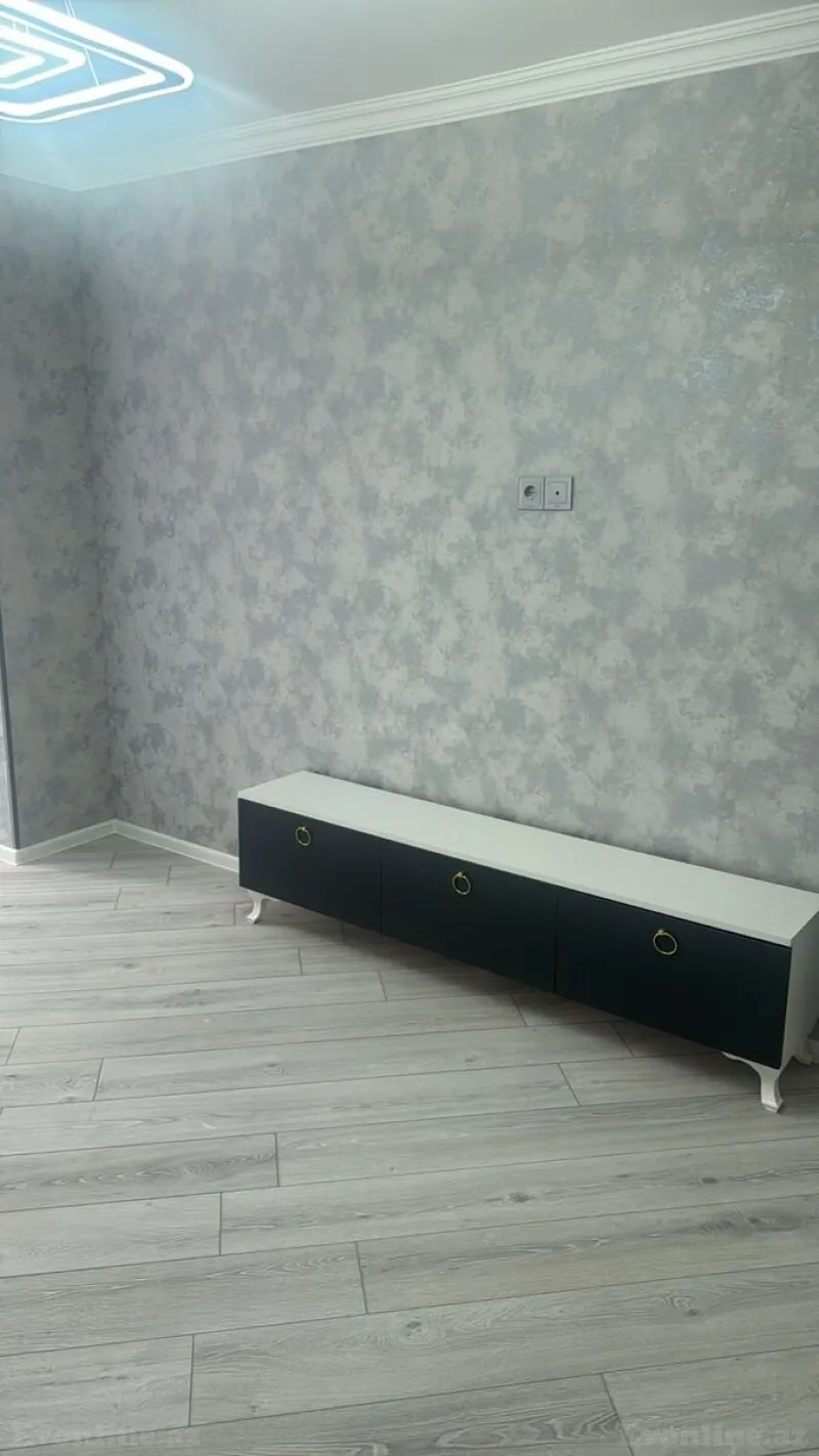 Satılır 2 otaqlı Mənzil Köhnə tikili 58 m² 8 Noyabr m. - şəkil 7