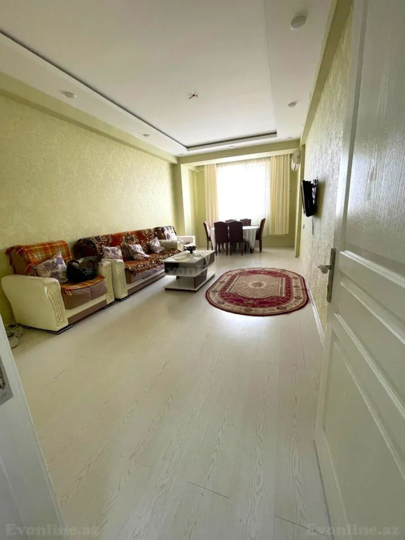 2 otaqlı Mənzil 75 m² Xətai r. Satılır