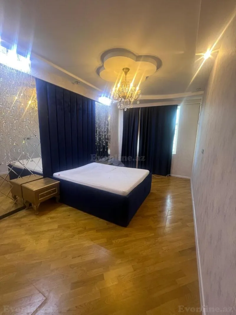 Satılır 3 otaqlı Mənzil Yeni tikili 130 m² 6-cı mikrorayon