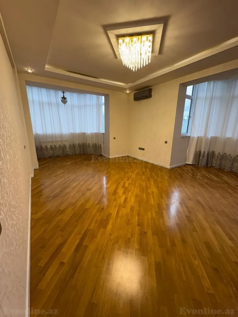 Satılır 3 otaqlı Mənzil Yeni tikili 130 m² 6-cı mikrorayon - şəkil 3