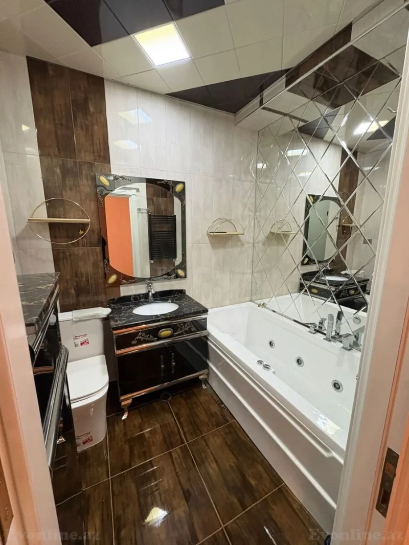 Satılır 3 otaqlı Mənzil Yeni tikili 130 m² 6-cı mikrorayon - şəkil 9