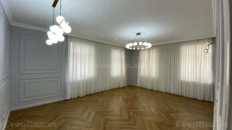 4 otaqlı Mənzil 165 m² Elmlər Akademiyası m. Satılır