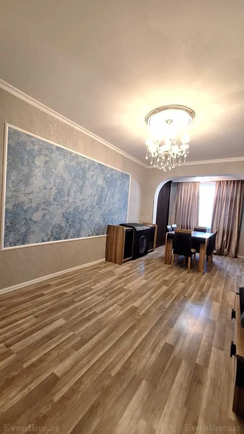 Satılır 2 otaqlı Mənzil Köhnə tikili 50 m² 4-cü mikrorayon - şəkil 2