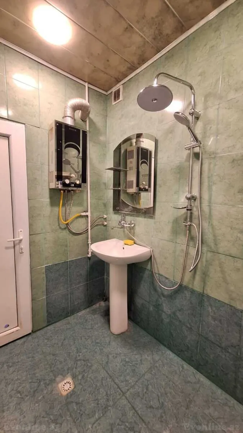 Satılır 2 otaqlı Mənzil Köhnə tikili 50 m² 4-cü mikrorayon - şəkil 10