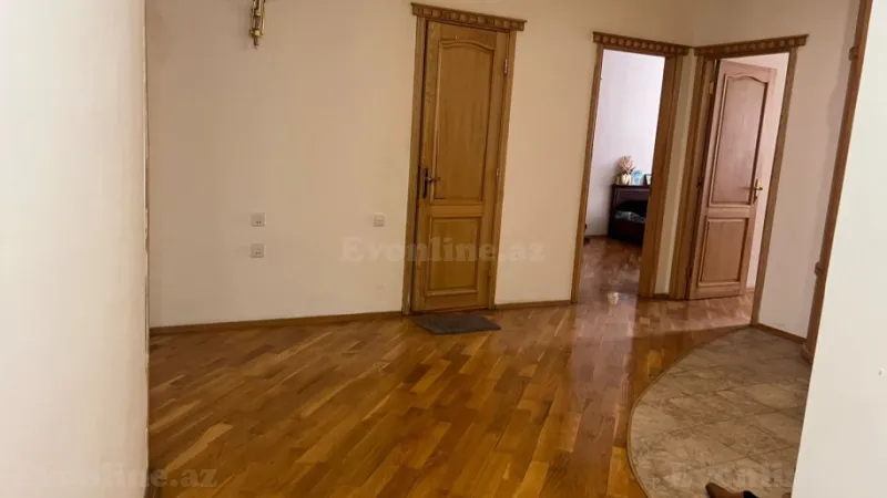 Kirayə verilir 3 otaqlı Mənzil Yeni tikili 150 m² Nizami m. - şəkil 4