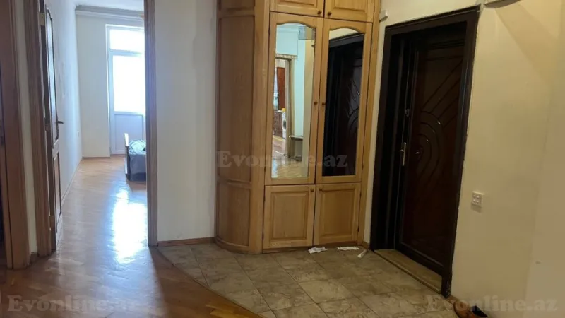 Kirayə verilir 3 otaqlı Mənzil Yeni tikili 150 m² Nizami m. - şəkil 7