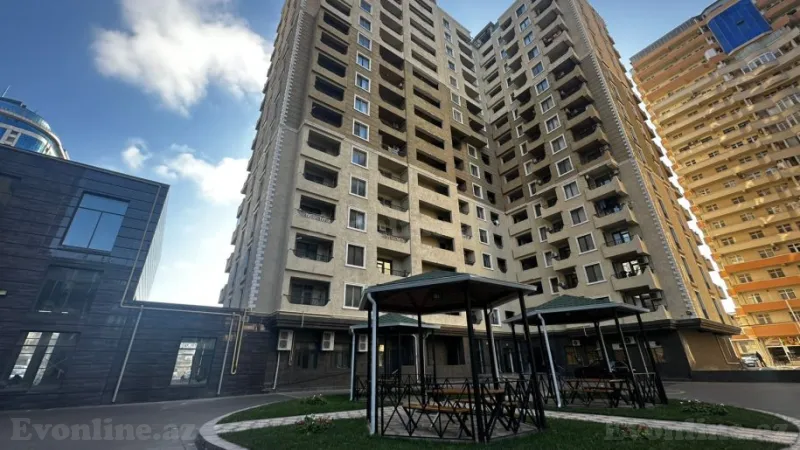 3 otaqlı Mənzil 105 m² Xətai m. Satılır