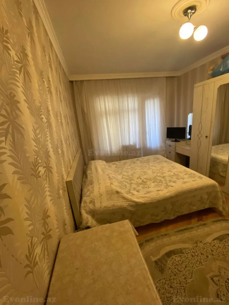 Satılır 5 otaqlı Mənzil Köhnə tikili 120 m² İnşaatçılar m. - şəkil 7