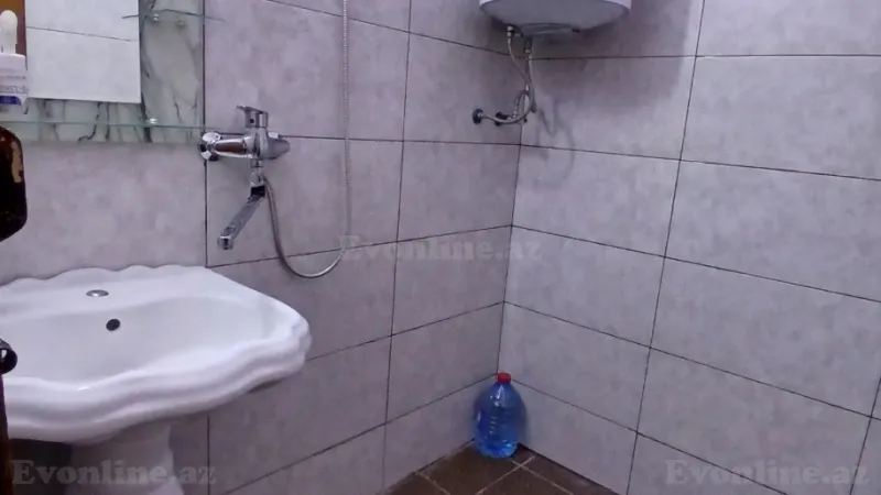 Kirayə verilir 2 otaqlı Mənzil Köhnə tikili 50 m² Memar Əcəmi m. - şəkil 6