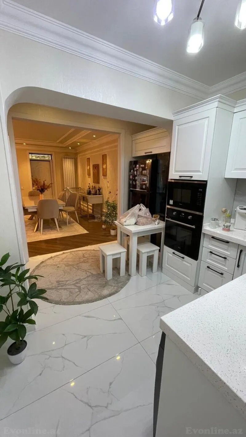 Satılır 3 otaqlı Mənzil Köhnə tikili 120 m² Nəsimi r. - şəkil 3