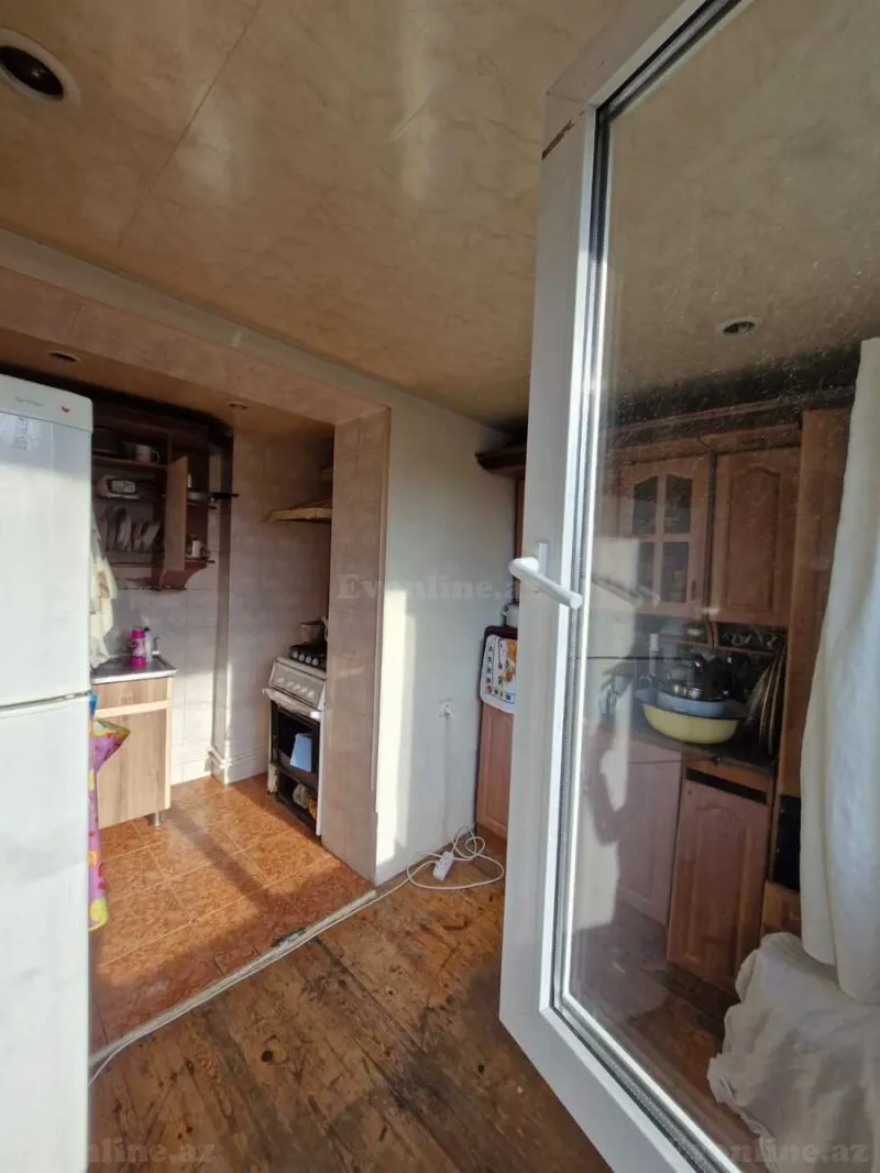 Satılır 3 otaqlı Mənzil Köhnə tikili 88 m² Nizami m. - şəkil 2