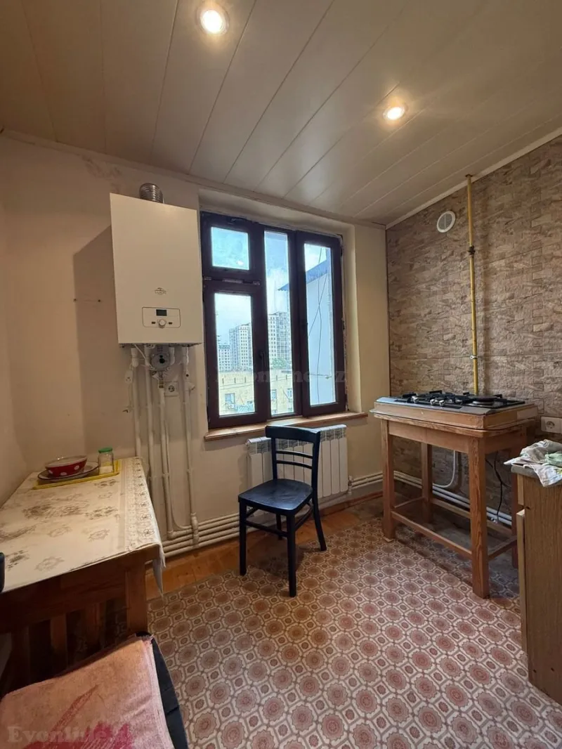 Satılır 2 otaqlı Mənzil Köhnə tikili 55 m² Yasamal - şəkil 16