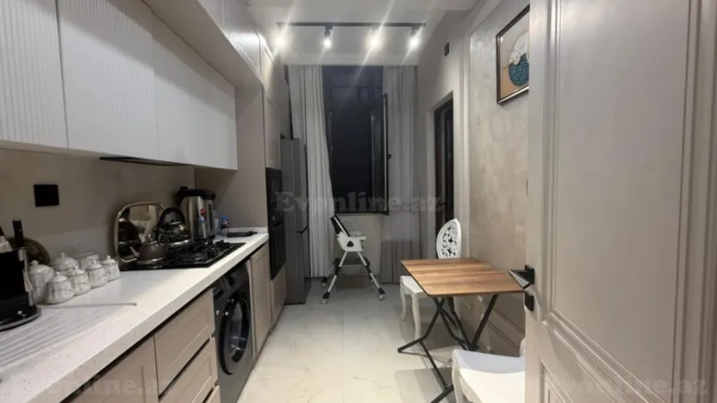 Satılır 3 otaqlı Mənzil Yeni tikili 92 m² Səbail r. - şəkil 11