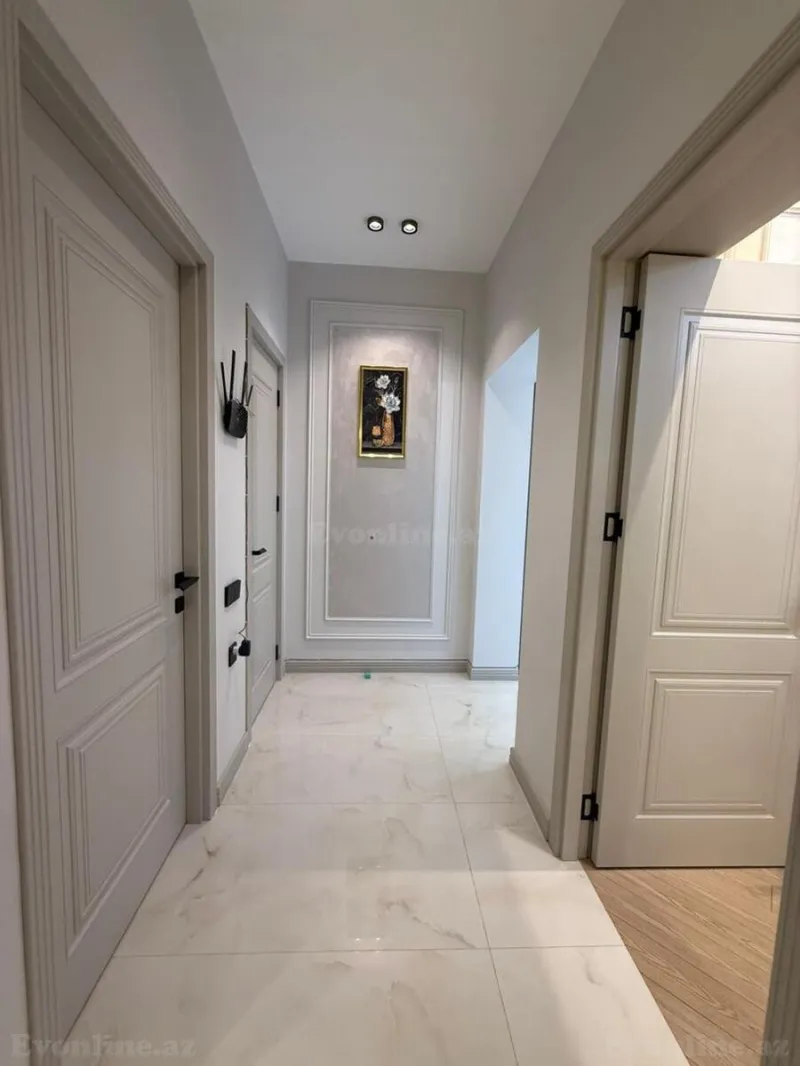 Satılır 3 otaqlı Mənzil Yeni tikili 92 m² Səbail r. - şəkil 17