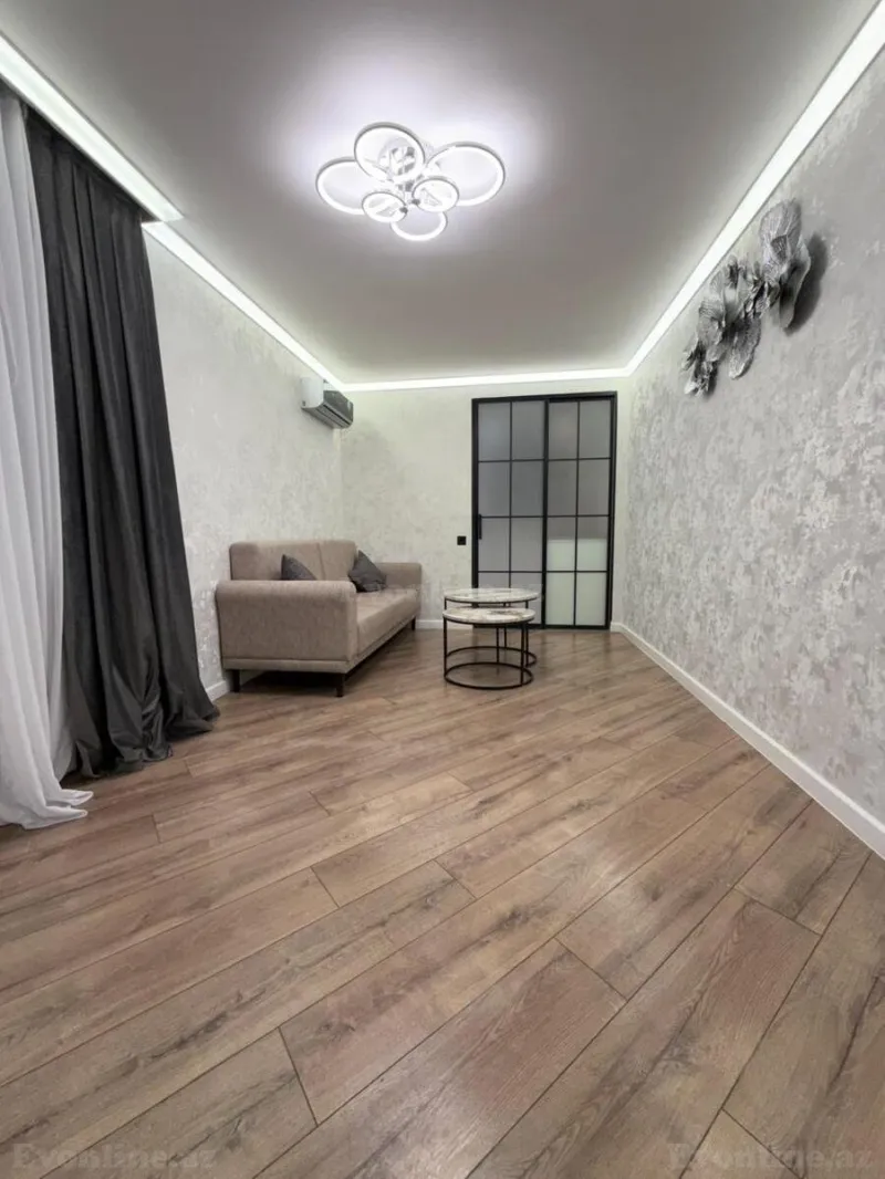 2 otaqlı Mənzil 40 m² Gənclik m. Satılır